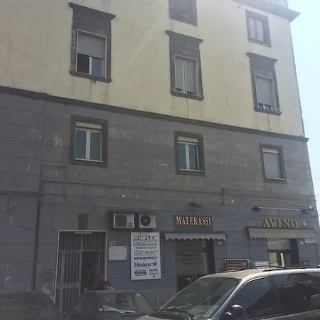 A Maronn Ro'carmin Panzió Nápoly