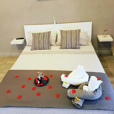 A Maronn Ro'carmin Panzió *