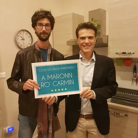 A Maronn Ro'carmin * Nápoly