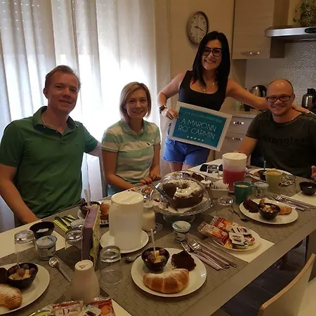 A Maronn Ro'carmin * Nápoly